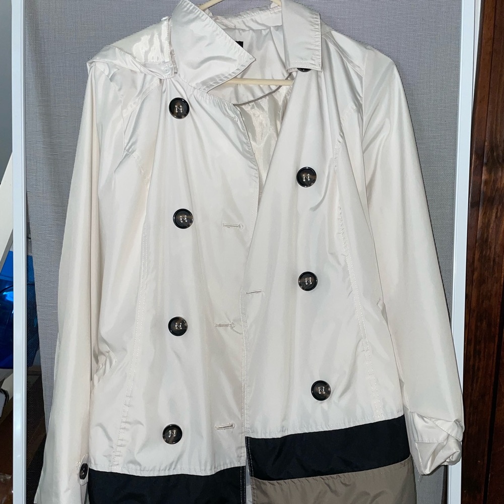 New Jones New York Rain Coat